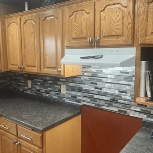 Tile backsplash in Holmen, WI from Leon Country Floors